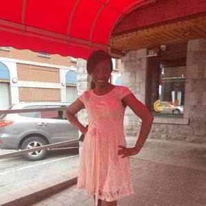 Meet your Posher, Esther